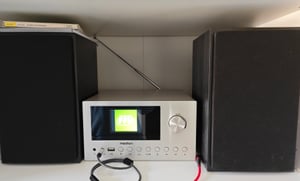 MEDION P85003 Micro Audio System Kompaktanlage (Internetradio, DAB+, PLL UKW Radio, Bluetooth, USB Anschluss, AUX, 2x150 W) Kunden-Foto 1