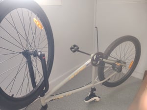 BMX HILAND Freestyle 26 pouces, vélo pour enfants avec 2 pegs en acier, roue libre, pour garçons et filles à partir de 9, 10, 11 et 12 ans, bleu Photo du client 2