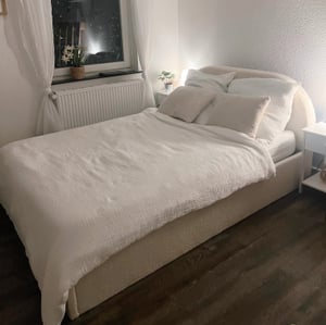 Sofello Polsterbett Modern 90-200x200 Kopfteil abgerundet MOON Creme 180x200 Metall-Lattenrost Hochwertig Boucle Teddystoff Bett  und Stauraum Kunden-Foto 7