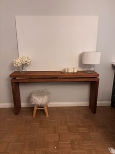 Mesa auxiliar de madera maciza, de 160 cm, estilo rústico, ideal como mesa auxiliar frente al sofá en la entrada, el pasillo o el salón, en color marrón rústico Foto del cliente 2