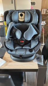 BUF BOOF® P100 Siège auto i-Size R129 40–150 cm, pivotant à 360°, ISOFIX, protection latérale, inclinaison jusqu'à 165°, BlackJeans Photo du client 2