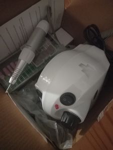 Kit de lime électrique pour ongles | Lime à ongles, appareil de manucure et pédicure | Pédale de 48 embouts | Ongles en gel, ongles en acrylique, soins des ongles | 45 000 tr/min, 65 W | Retoo Photo du client 1