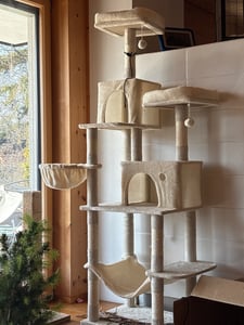 Feandrea XXL Kratzbaum, 199 cm, mehrstufig, mit Sisalstämmen, beige Kunden-Foto 16
