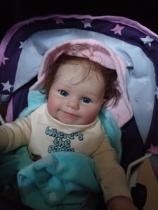 48 Cm Reborn Babypuppe Neugeborenes Mädchen Baby Lebensecht Echt Soft Touch Mit Handgewurzeltem Haar Hochwertige Kunstpuppe Aus Silikon Kunden-Foto 1