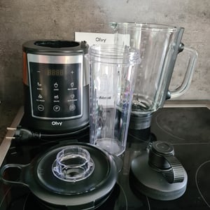 Olvy Blender Pro kielichowy, szklany dzbanek 1,5 l, kubek Tritan 600 ml, ekran dotykowy, Pulse, Auto-Clean, smoothie maker i ice crusher Zdjęcie produktu od klienta nr 21