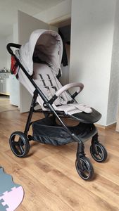 Kinderkraft TRIG 3 - Großer Kinderwagen bis 25 kg - Einhändig faltbar - Verstellbare Rückenlehne - Wasserdichtes Verdeck - Große EVA-Räder - Schwarz Kunden-Foto 2