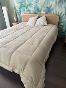 Slaapspeciaal Bettdecke ohne Bezug 200x220 - Ganzjahresdecke extra lang [Softcell Füllung], Steppdecke mit Gelfasern für Daunengefühl - Grau Kunden-Foto 1