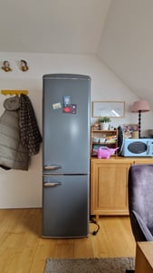 Exquisit Retrokühlschrank RKGC250-70-H-160E magnolienweiss | Standgerät | 244 l Volumen | magnolienweiß Kunden-Foto 2