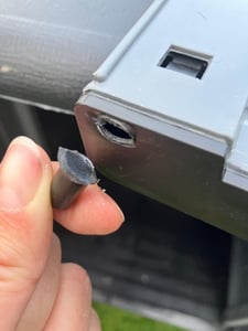 Gartenschrank 3-türig Wetterfest Outdoor Schrank Kunststoff Mehrzweckschrank Aufbewahrungsschrank Allzweckschrank Balkonschrank Haushaltsschrank Terrassenschrank Halbhoch Kunden-Foto 1