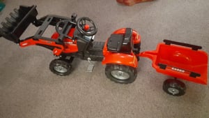 Falk Case IH Maxxum 130 CVX, 2 Jahr(e), 4 Rad/Räder, Schwarz, Rot Kunden-Foto 1
