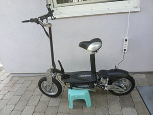 Trottinette électrique 1000 watts - Trottinette électrique « VIRON » 1000 W / 36 V avec support pour smartphone Photo du client 19