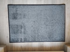 Fußmatte Monochrom rutschfeste waschbare Schmutzfangmatte Schwarz 90x120 cm Kunden-Foto 1