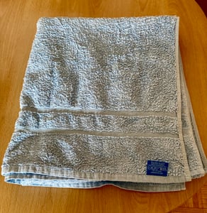 Premium Frottee Saunatuch 80x200 cm in hellbraun von StickandShine in 500g/m² aus 100% Baumwolle Kunden-Foto 1