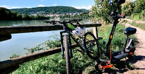 Joyor S8E Elektroroller mit Straßenzulassung 45 km/h 800W Sitz faltbar offroad Federung NFC E-Scooter E-Mofa Moped Kunden-Foto 1