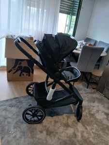 DERYAN Evy V2 Kinderwagen - Zwillingswagen - Erweiterbar - Inklusive Extra-Sitz - Schwarz Kunden-Foto 1