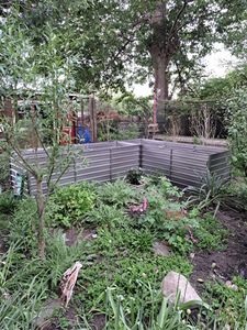 DELUKE® Hochbeet aus Cortenstahl ISAK | unten offen | Pflanzenbeet Gartenbeet Metall Blumenbeet Beet hoch Frühbeet für Garten Gemüsebeet, 100x40x45cm Kunden-Foto 4