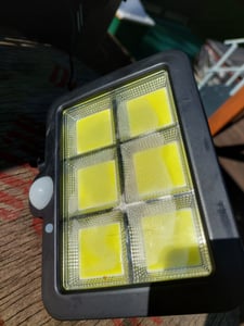 Solarlampen für Außen mit Bewegungsmelder 108 LED Garten Solarleuchten Superhelle Wandleuchte Aussenleuchte Sensor Gartenleuchten Lampe Outdoor Retoo Kunden-Foto 8