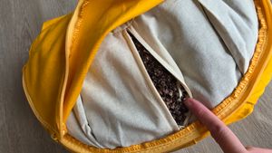#DoYourYoga Yoga-Kissen Ganesh gefüllt mit -Buchweizenschalen Meditation Yoga Zen Körper Entspannung Geist Sitzkisssen waschbar Halbmond 45x30x14 Kunden-Foto 3