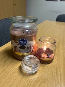KOTARBAU® Duftkerze Duft Klein im Glas mit Deckel Strawberry Geschenkidee Aromatherapie Dekorations-Kerzen Brenndauer bis zu 28 Stunden Kunden-Foto 1
