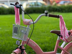 SJOEF Dolly Kinderfahrrad 16 Zoll | Ab 4 - 6 Jahre | Kinder Fahrrad für Mädchen / Jugend | Kleidergröße von 103 bis 118 cm | inklusive Stützräder - Rosa Kunden-Foto 3