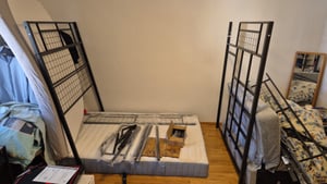 Cama nido de 140x200 cm con escritorio y estantería, cama alta para niños con armario, cama juvenil de dos plazas con barandilla de hierro, color Foto del cliente 1