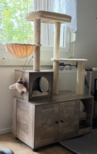 Yaheetech Kratzbaum mit Katzenschrank für Katzenklo 135 cm hoch, 2-in-1 Katzenbaum mit Katzentoilette, Greige-Beige Kunden-Foto 1