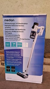 MEDION Saugwischer H20 (Nasssauger kabellos, Akku mit bis zu 30 Min Laufzeit, Bodenwischer elektrisch für Hartböden, getrennter Frischwasser und Schmutzwassertank, Selbstreinigungsfunktion) Kunden-Foto 1