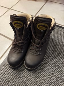 Meindl Badile Lady zwiegenäht Wanderstiefel Braun : 39 Kunden-Foto 1