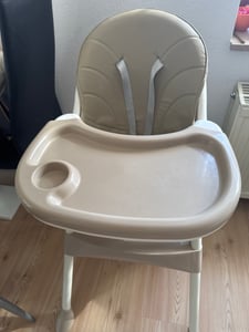 Baby Vivo Design 2in1 Kinderhochstuhl - Oscar in Beige Kunden-Foto 1