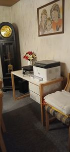 Schreibtisch BELINDA mit 2 Schubladen, Weiß/Eiche – Home Office Tisch aus Kiefer Massivholz, Modernes Design mit praktischem Stauraum Kunden-Foto 1