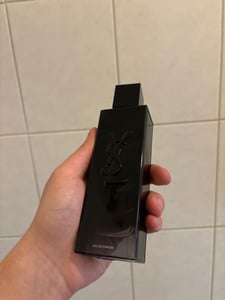 Yves Saint Laurent Eau de Parfum Yves Saint Laurent MYSLF Eau de Parfum Refillable 100ml Kunden-Foto 1