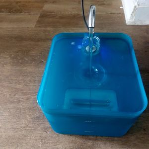 Automatischer Katzenbrunnen Edelstahl 2,5L Trinkbrunnen für Katzen & Hunde Ultraleiser Wasserautomat Haustier-Wasserbrunnen mit LED Aktivkohlefilter Kunden-Foto 2