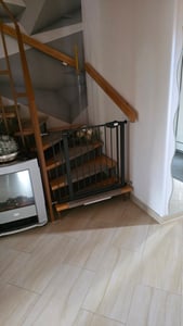 XMTECH Türschutzgitter Treppengitter Türgitter Treppen Absperrgitter Auto-Close für Kinder Baby Ohne Bohren, 85-95cm ,Schwarz Kunden-Foto 12