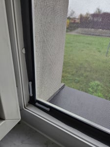 EASYmaxx Pollenschutzgitter Moskitonetz 150x130cm Fliegengitter grau Kunden-Foto 1