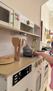 Cuisine en bois XXL pour enfants - avec LED, accessoires & éléments interactifs Photo du client 13