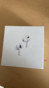 Es wurden gebrauchte und Second-Hand-Kopfhörer gesendet, es sind APK-Kopfhörer angekommen, sie sind nicht original, ihr Inhalt wurde geändert. 