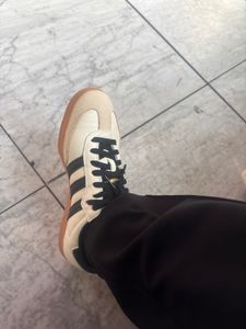 Adidas Samba OG in Creme für Damen – 7.5 UK - 41 1/3 EU - 9 US / Cream Kunden-Foto 1