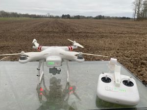15,2 V 4980 mAh LiPo-Akku für DJI Phantom 3 Professional, Standard, Advanced Drone Kunden-Foto 3
