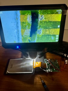 MUSTOOL MK7 Digitalmikroskop 7 Zoll IPS-Bildschirm 50-1000× Vergrößerung 8 LEDs einstellbar USB-Anschluss Foto & Videoaufnahme Kunden-Foto 1