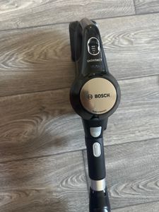 Bosch Serie 6 BCS611P4A Scopa elettrica ricaricabile Unlimited Blu Foto del cliente 1