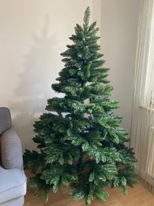 Salcar Künstlicher Weihnachtsbaum 180 cm Tannenbaum mit natürlichen Zweigfarben und Echtholzständer Christbaum Nordmanntanne, mit 730 Zweigen Kunden-Foto 2