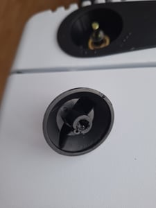 TRESKO® 4200 Watt Gasheizer Anthrazit inkl. Gasdruckregler Gasschlauch + Abdeckung | Gasofen Gasheizofen Keramik mit 3 Stufen | Infrarot Gasheizgerät Heizstrahler für Butan- oder Propangasflaschen bis 15 kg Kunden-Foto 6