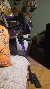 Akku Staubsauger, 30000Pa Staubsauger Kabellos, 400W Staubsauger mit Smart Display, Anti-Verhedderung-Bürste, Bis zu 55 Min Laufzeit, 2 Gänge, 1.2L Kunden-Foto 2