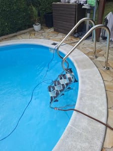Stainless steel ladder COMFORT 4-steps - for pool over 1.30m height Kunden-Foto 1