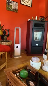 ZELURXX Bladeless Ventilator, Turmventilator, Leiser Standventilator mit 3 Windstufen, 12h Timer, Fernbedienung, Luftreinigung, Weiß Kunden-Foto 1