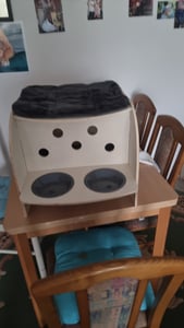 Zoofari Katzenhaus Katzenbett Kuschelhöhle Kissen inkl. Futterstation Kunden-Foto 1