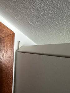 VDD – Armadio tecnico – Armadio con parete inclinata – Armadio a muro – Bianco – Adatto per soffitti inclinati Foto del cliente 1