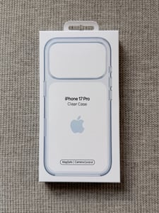 Apple MGFP4ZM/A, Cover, Apple, iPhone 17 Pro Max, 17,5 cm (6.9"), Dunkelblau Kunden-Foto 1