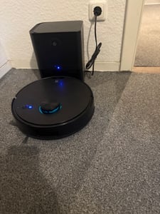 Robot aspirapolvere a secco TU20UL 8000 Pa di potenza di aspirazione, robot aspirapolvere con stazione di aspirazione 4L, 200min, rilevamento laser degli ostacoli supportato da AI Foto del cliente 15