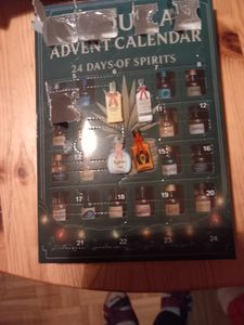 24 Tage Spirituosen-Adventskalender Tequila-Countdown-Kalender Kunden-Foto 1